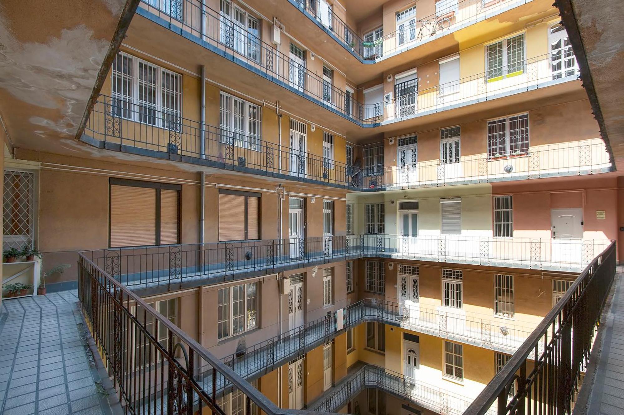 Real Apartments Kertesz Ii. Budapest Exterior photo